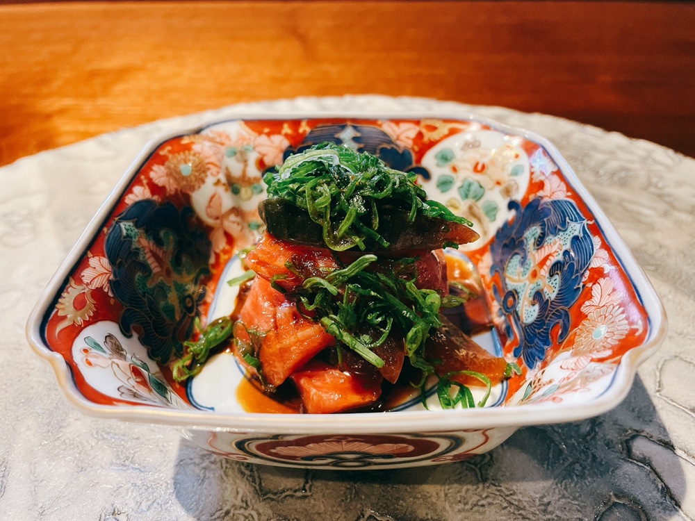 本鮪と皮蛋の和え物